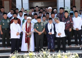 MUI dan DPR Apresiasi KSAD Jenderal Dudung Bangun Mesjid Syarif Abdurahman Cirebon