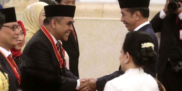 Presiden Jokowi Anugerahkan Bintang Maha Putra Kepada Ahmad Muzani