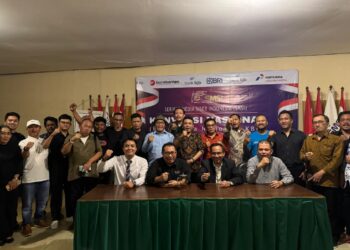 Puluhan Tokoh Nasional Raih Anugerah Sahabat Pers dan Pin Emas Dalam Konvensi Nasional SMSI