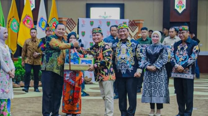 Kajati Kalteng Resmi Berganti, Gubernur Agustiar Sabran Ajak Perkuat Sinergi Penegakan Hukum Dan Pembangunan